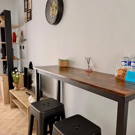 Montand - Independant Pour 4 Personnes Lormont