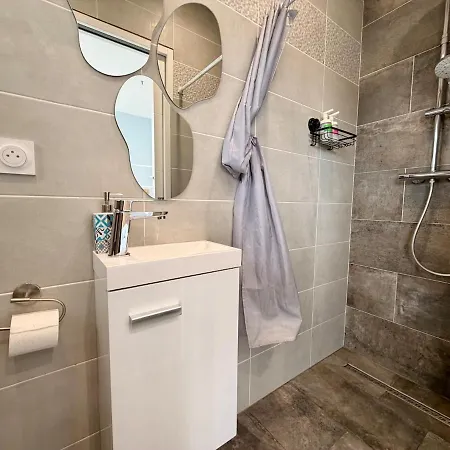 Montand - Independant Pour 4 Personnes Hébergement de vacances